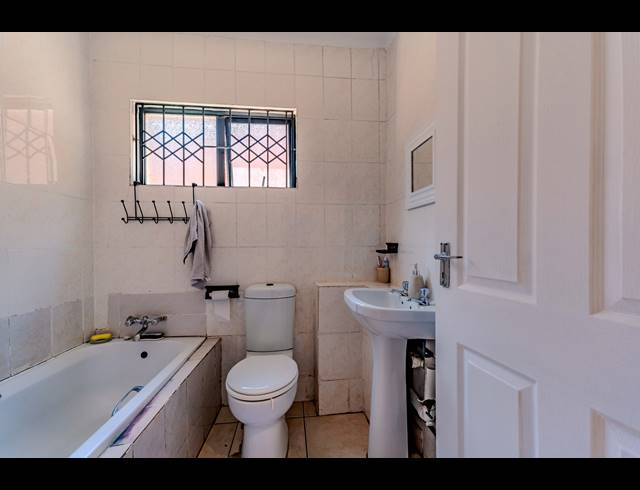 3 BEDROOM HOUSE FOR SALE IN MORNINGSIDE